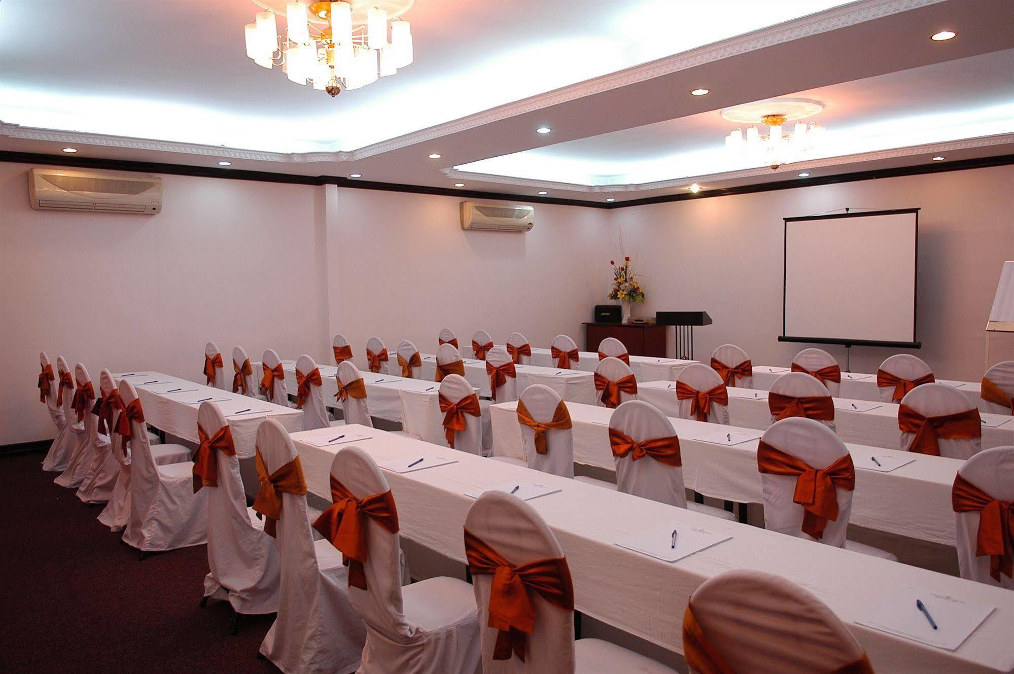 האנוי Capital Garden Hotel מראה חיצוני תמונה